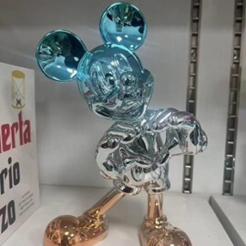 מיקי תכלת כסוף